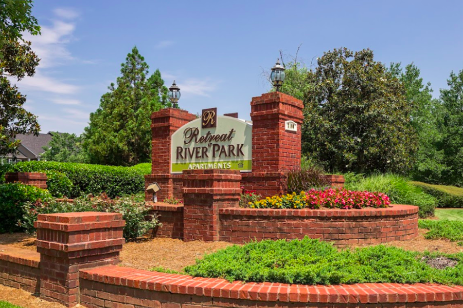Retreat at River Park apartments